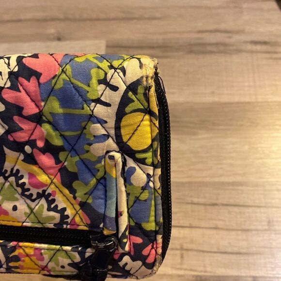 Vera Bradley Rio design Wallet - Picture 8 of 11